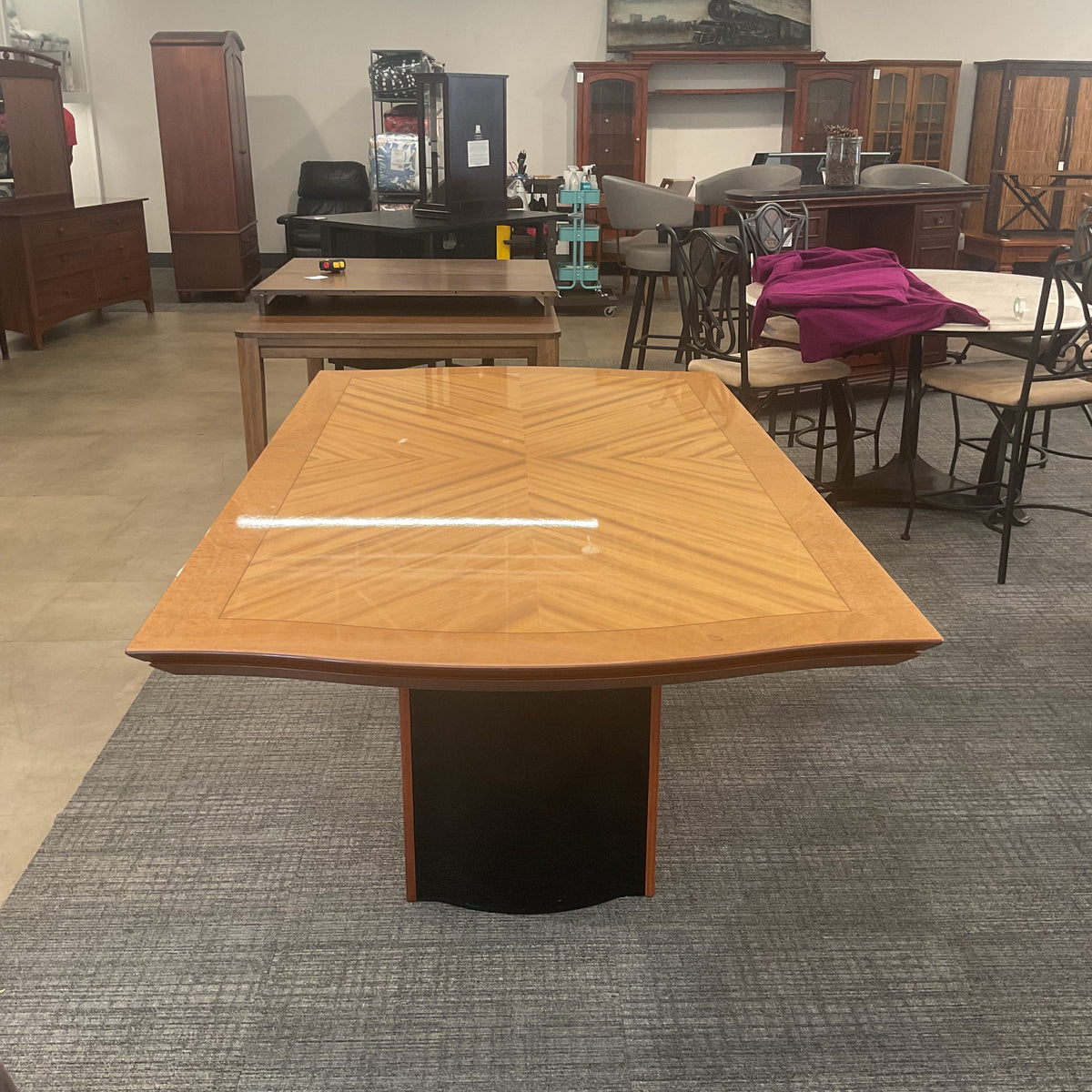 Real Glossy Dining Table
