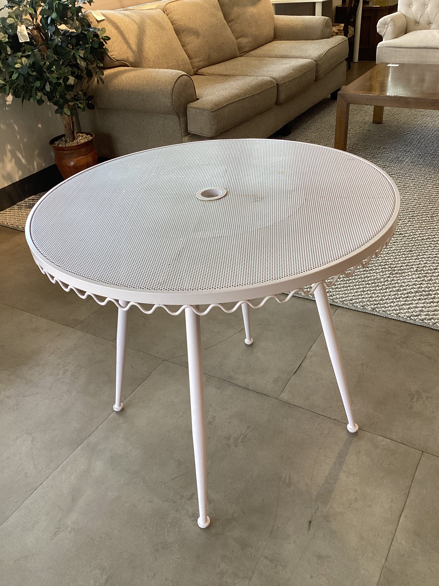 Pretty In Pink Outdoor Table