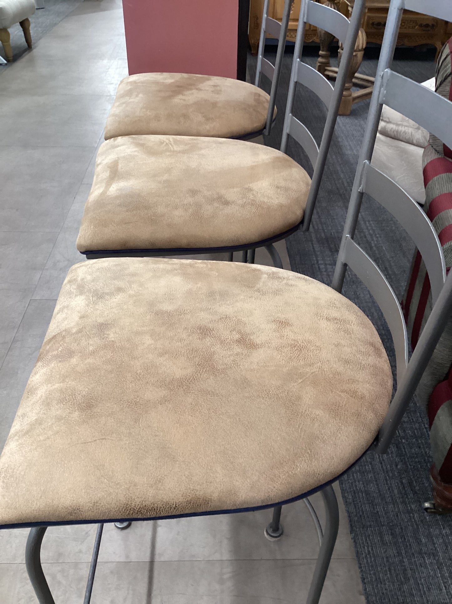 3 amigos bar stool set