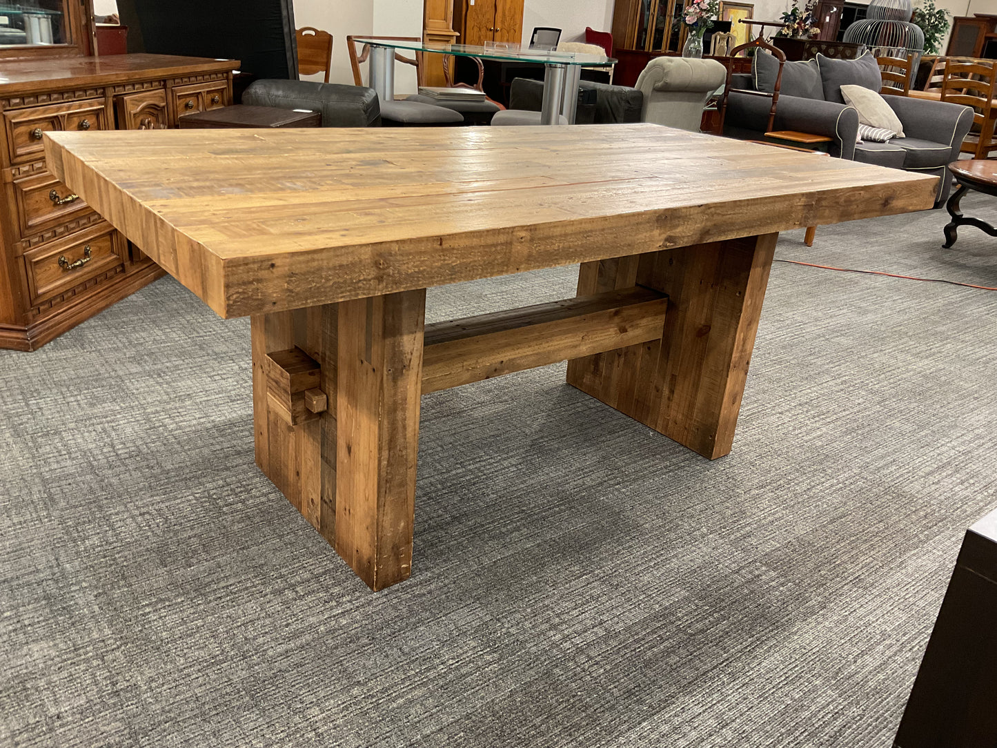 Like The Best Dining Table