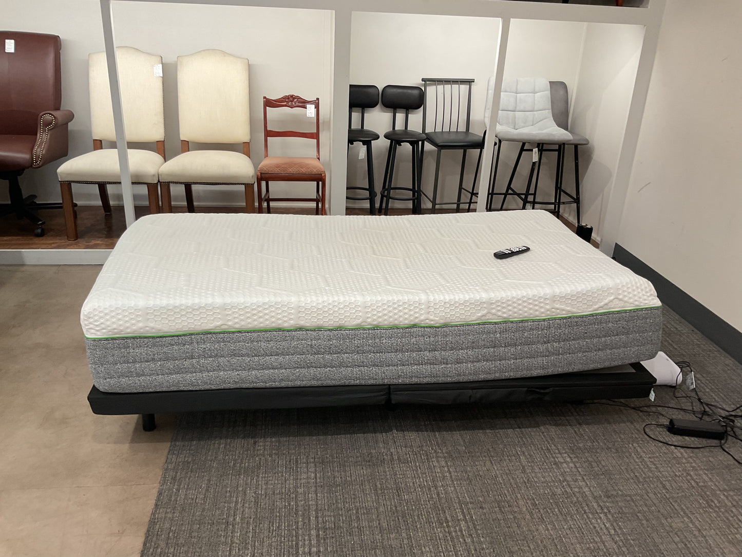 Adjustable Twin Bed Frame & Mattress (G68)