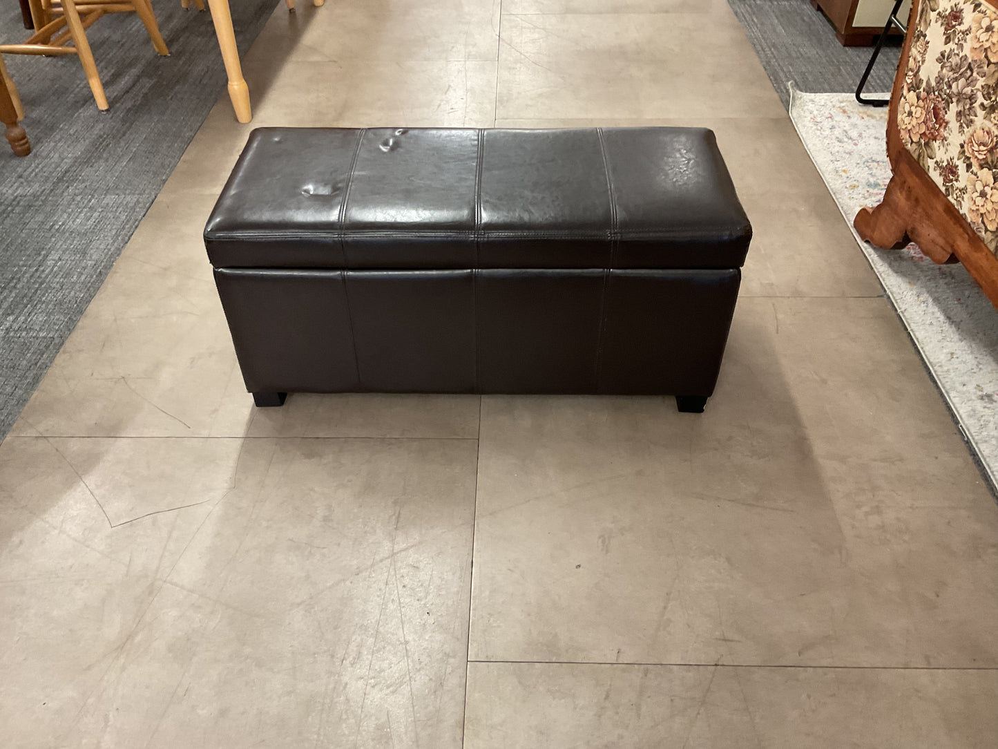 Handy Storage Ottoman