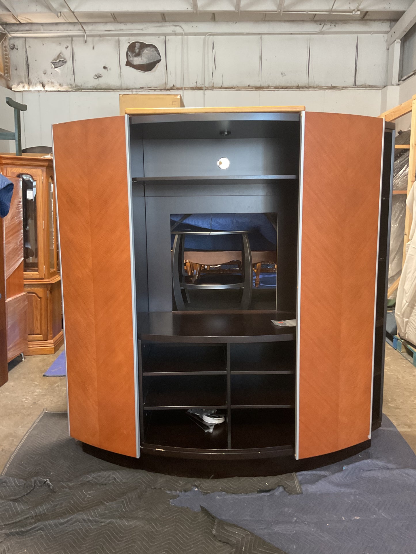 Entertainment Center **WH**
