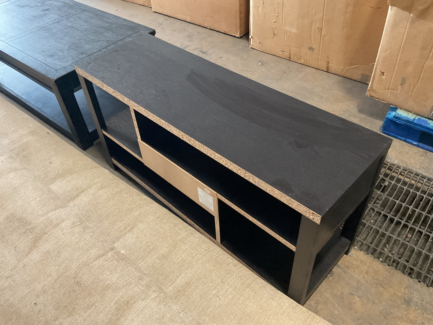 Funky TV Console **wh