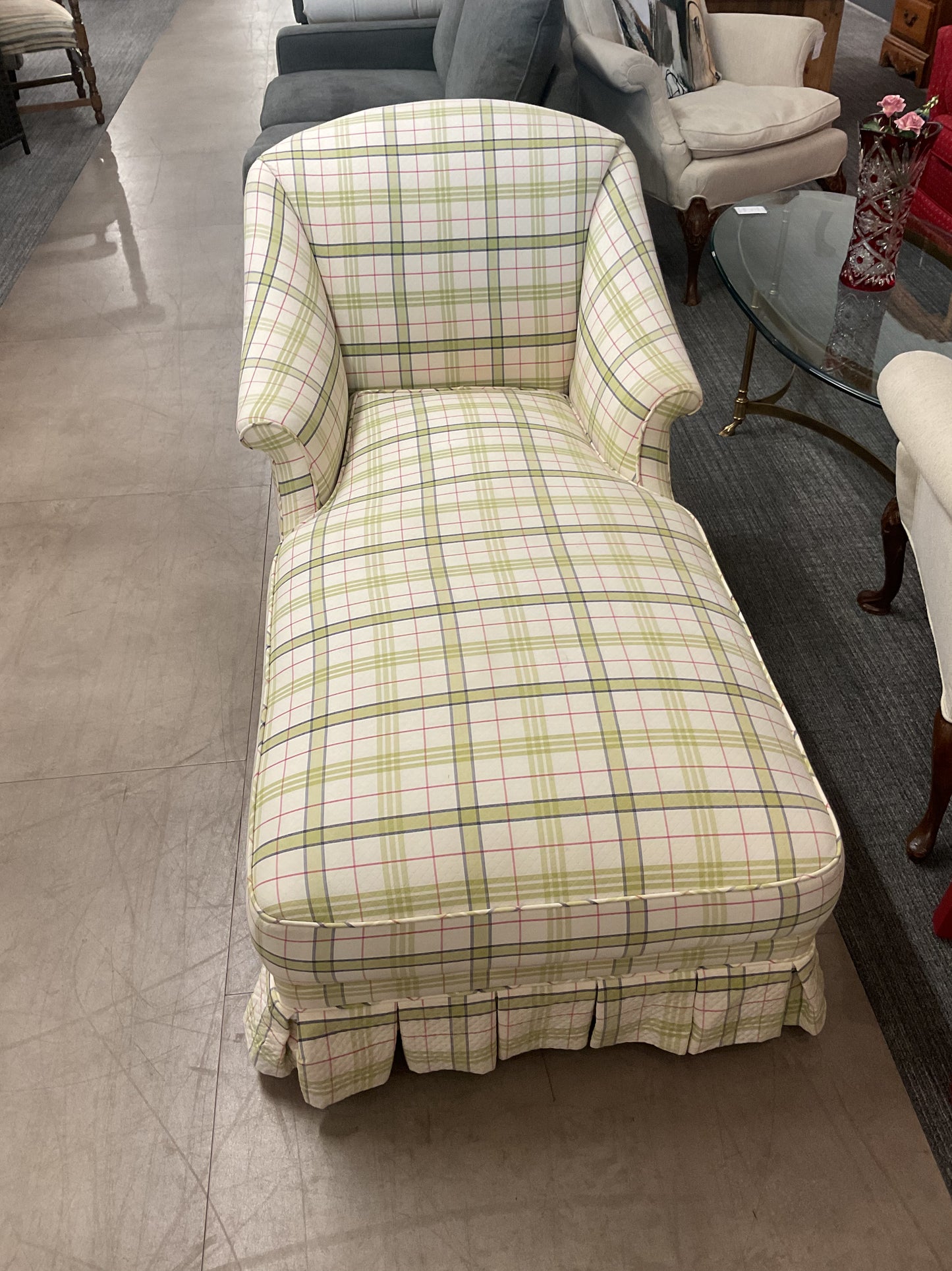 Ruffle Chaise Chair