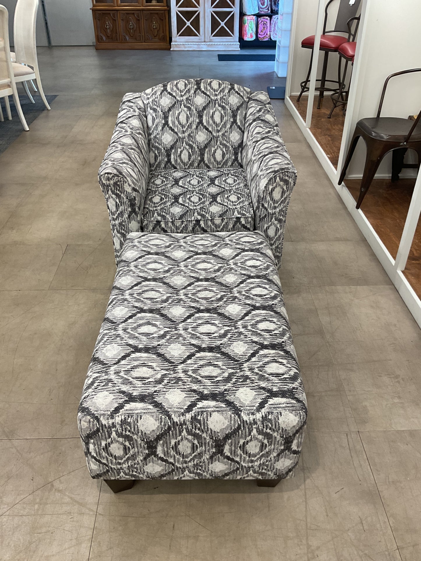 The Longest Chair Ever !