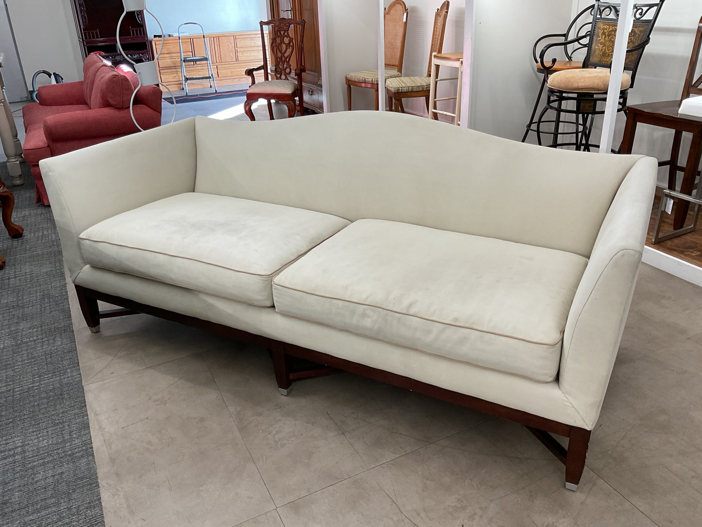 *WH*Essence Sofa