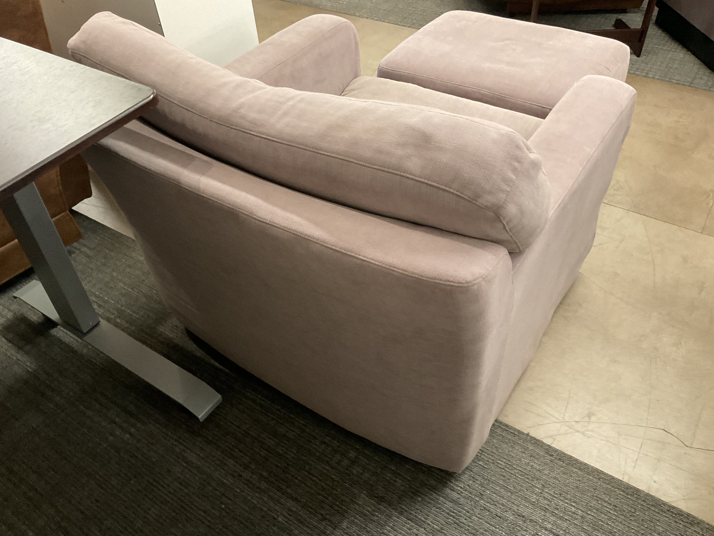 Land B4 Time Chair & Ottoman