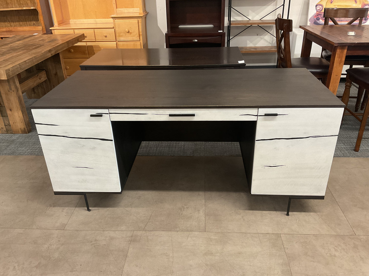 Sam’s Future Desk