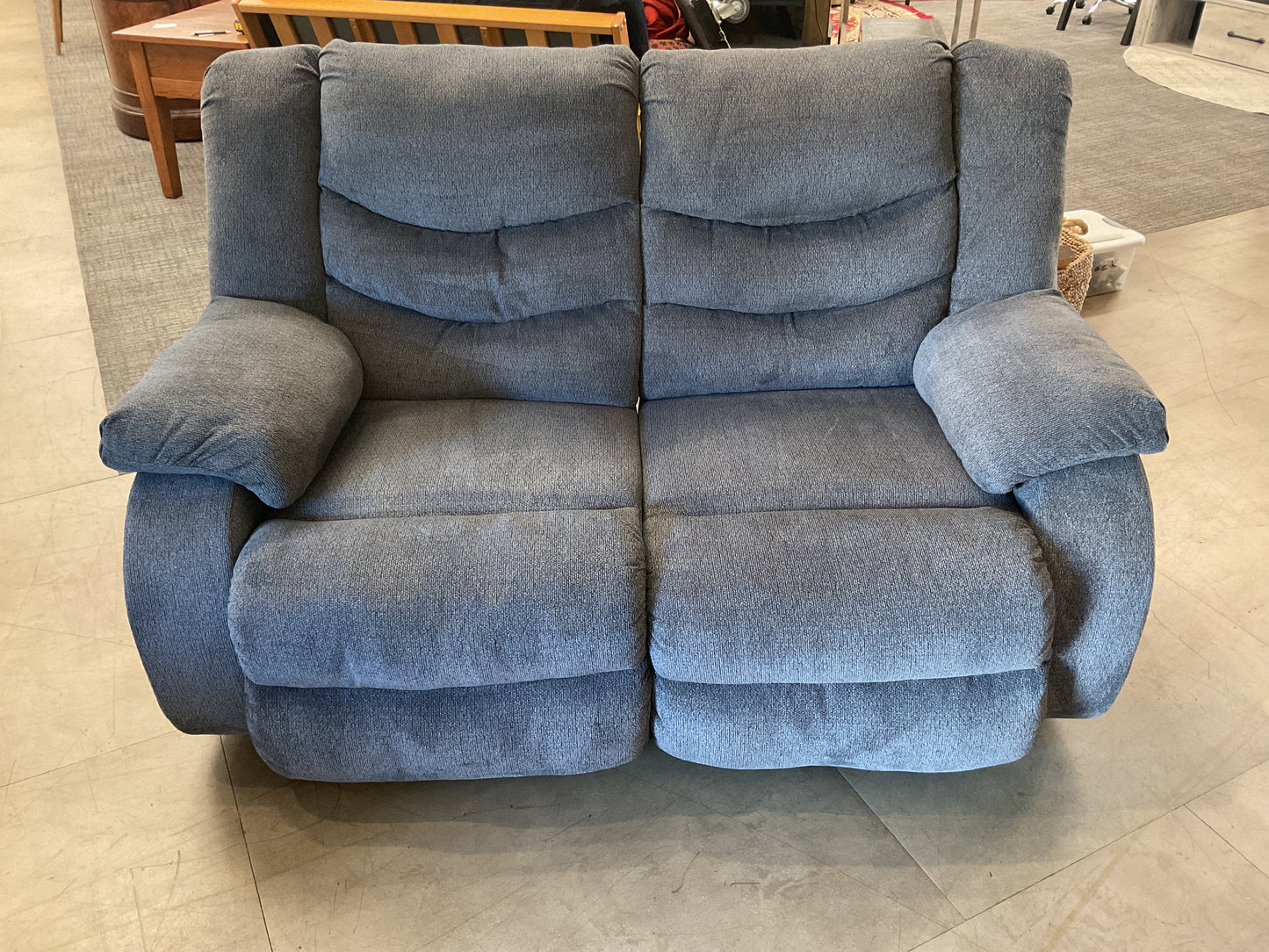 Kick Back Sofa
