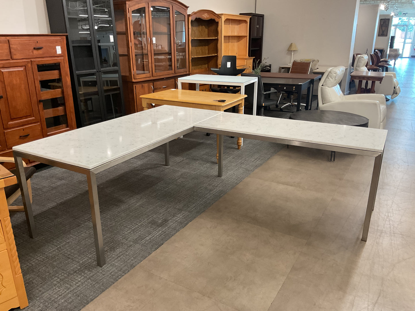 L7 Desk