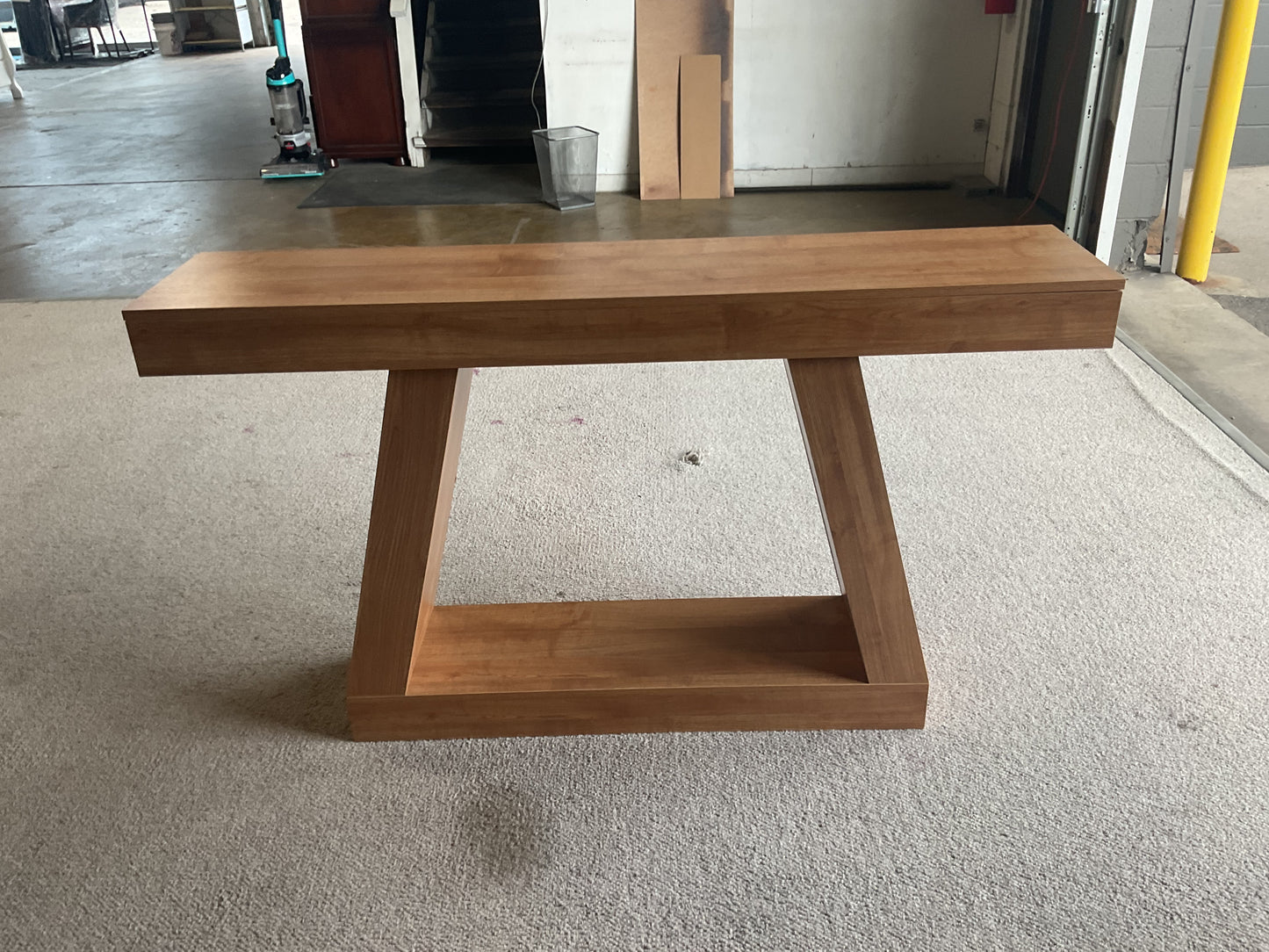 Farm House Console(WH)