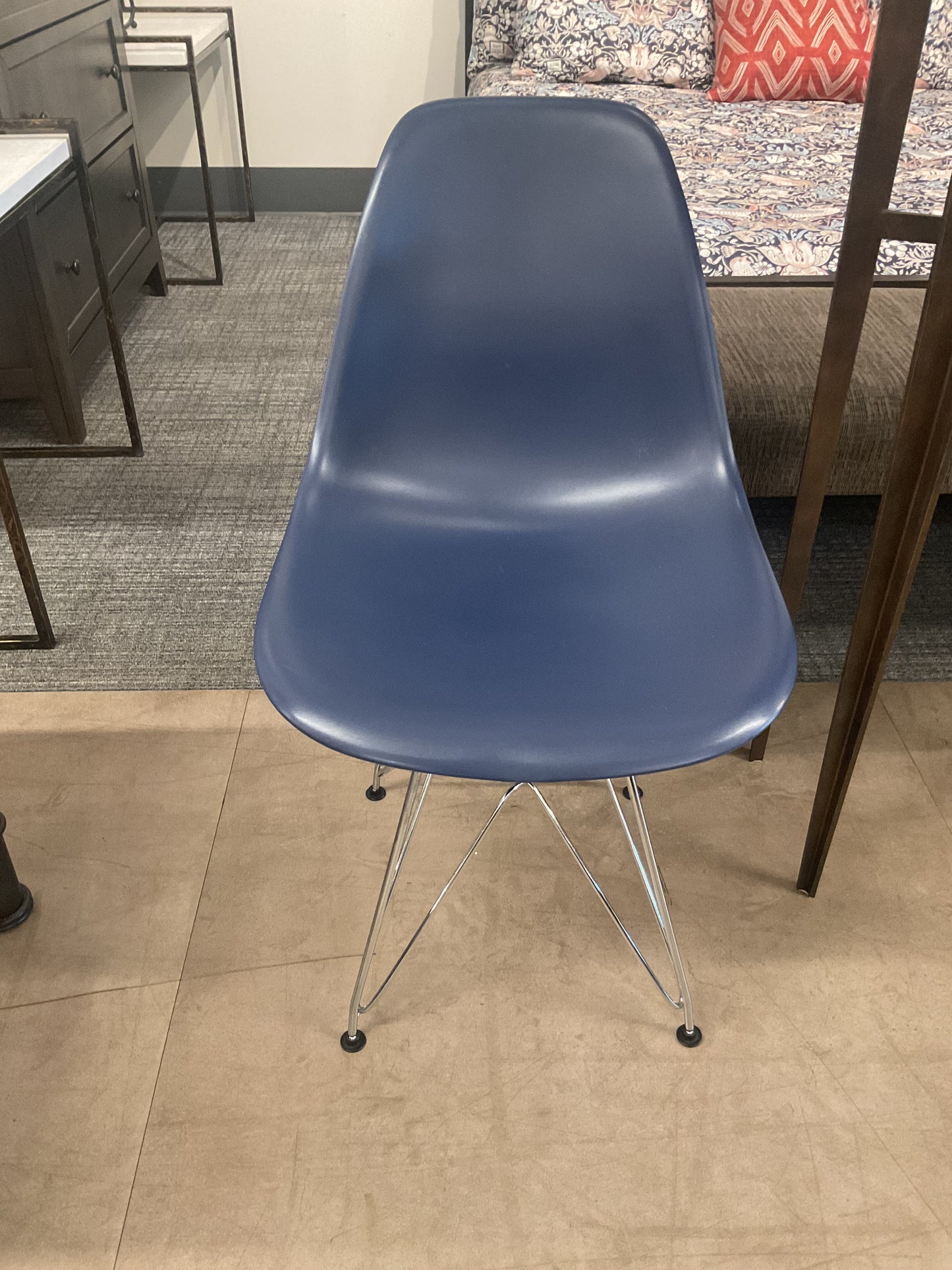 Pretty Fancy Chair