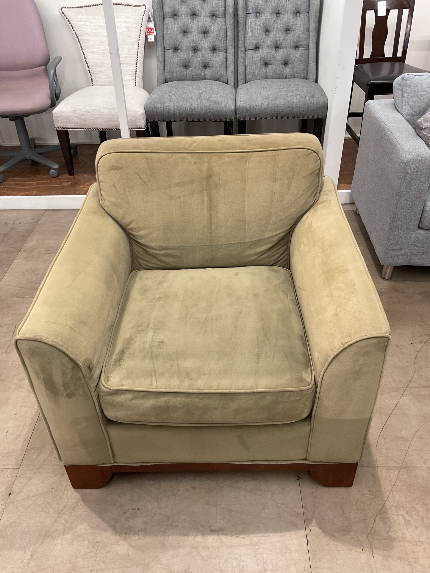 Got Yo Back Chair