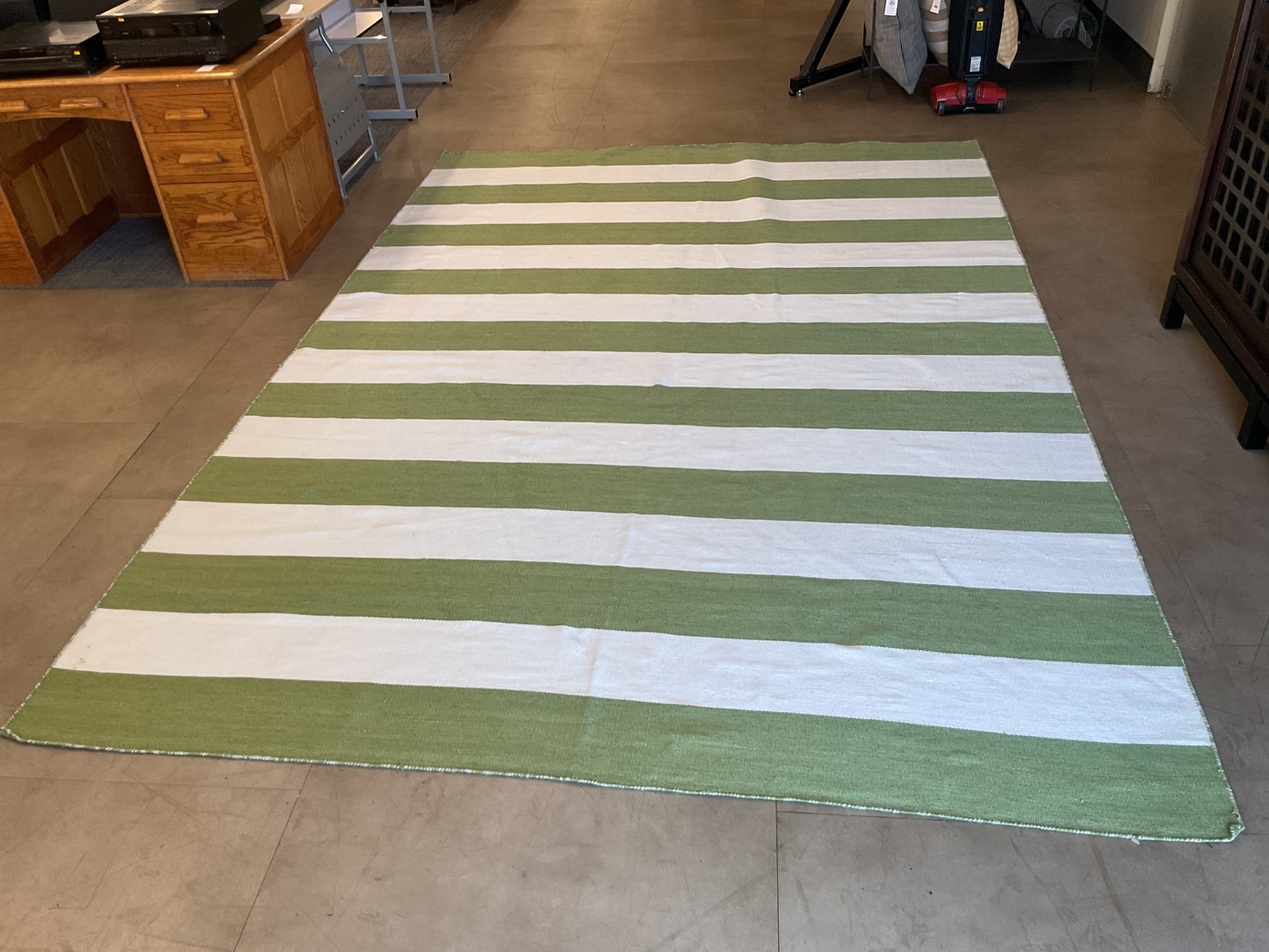 The Green Thing Rug (R141)