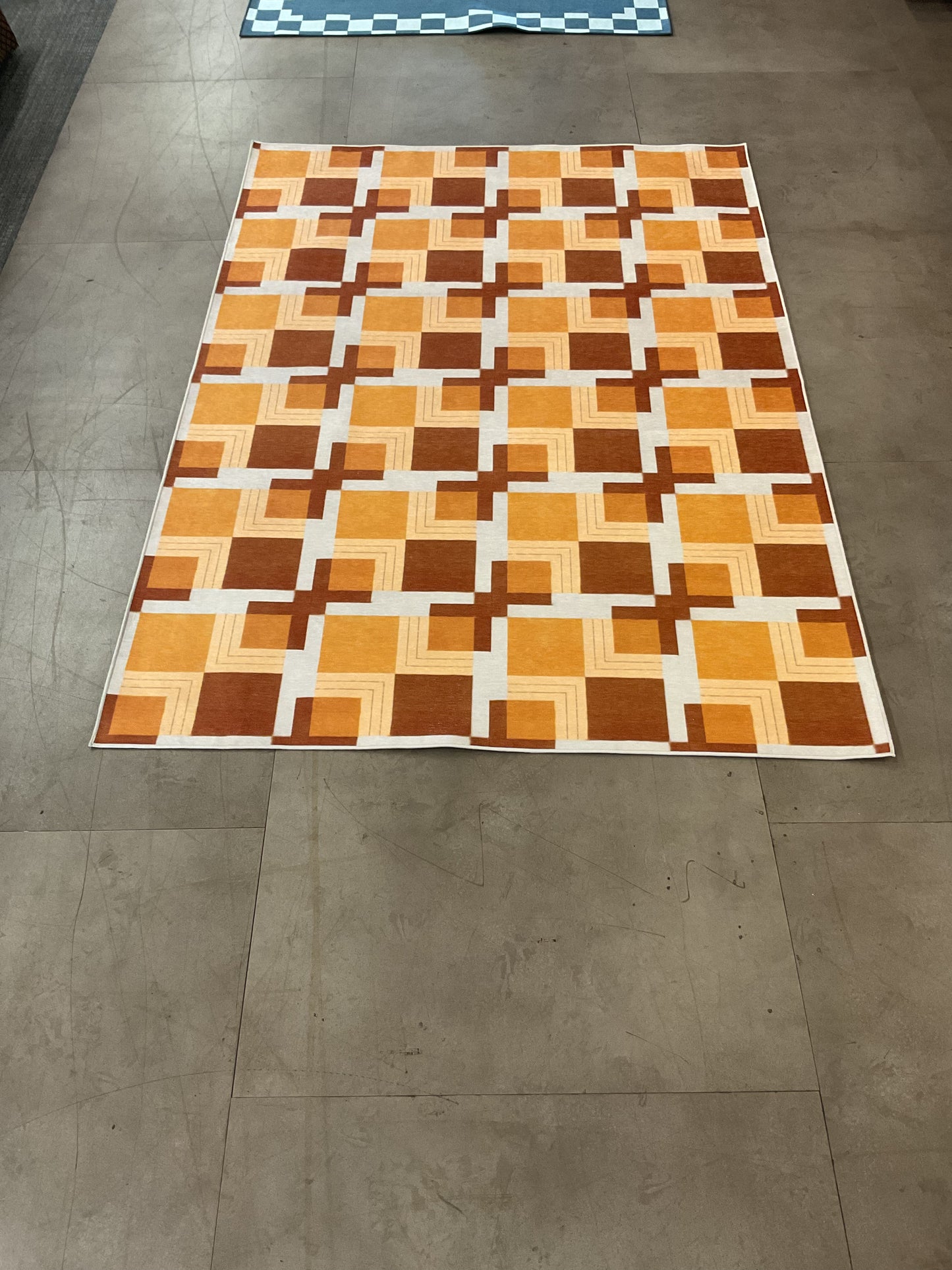 October Rug (R087)