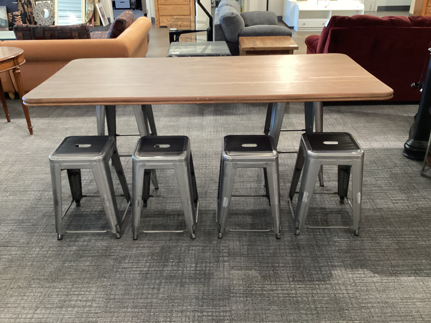 Fubu Creation Dining Set