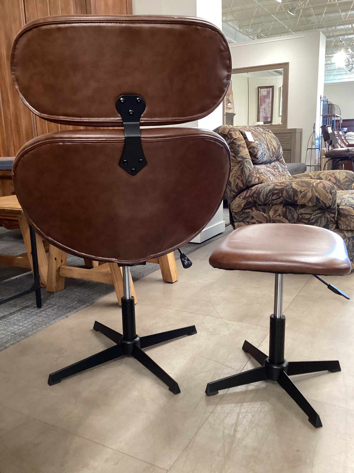 Level Up Chair & Ottoman