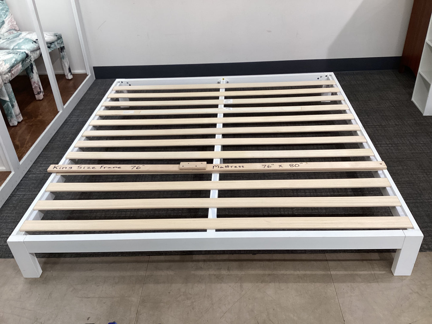King Platform Bed (B094)