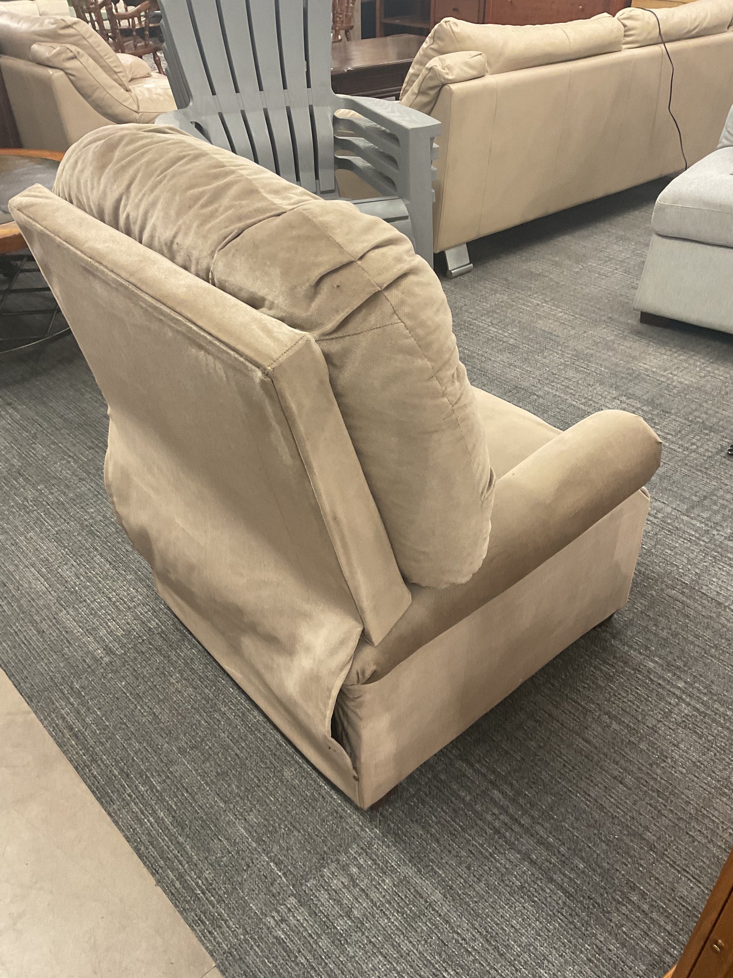 Grey Solo Recliner (WH)