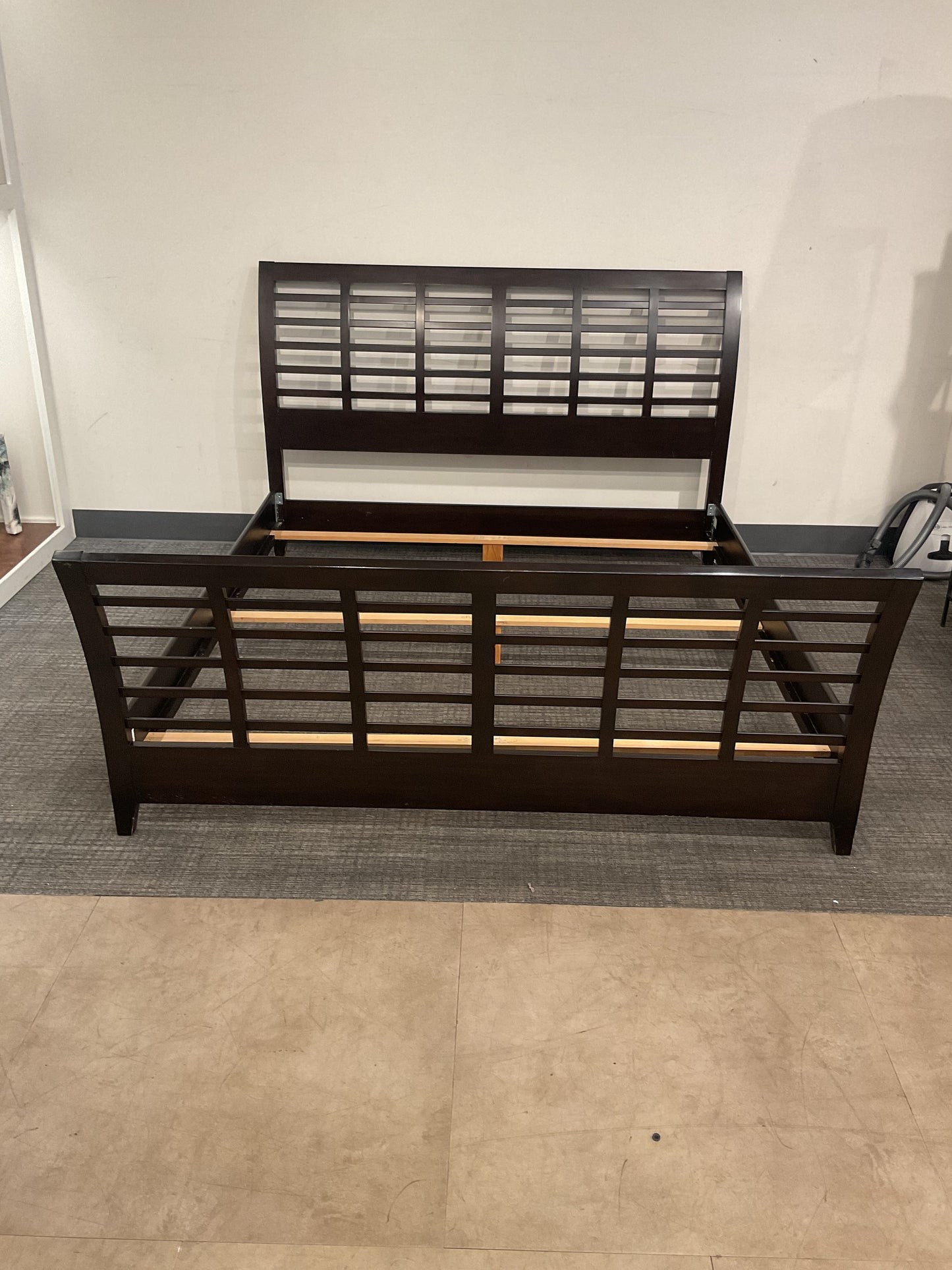 Nightmare King Bed (B106)