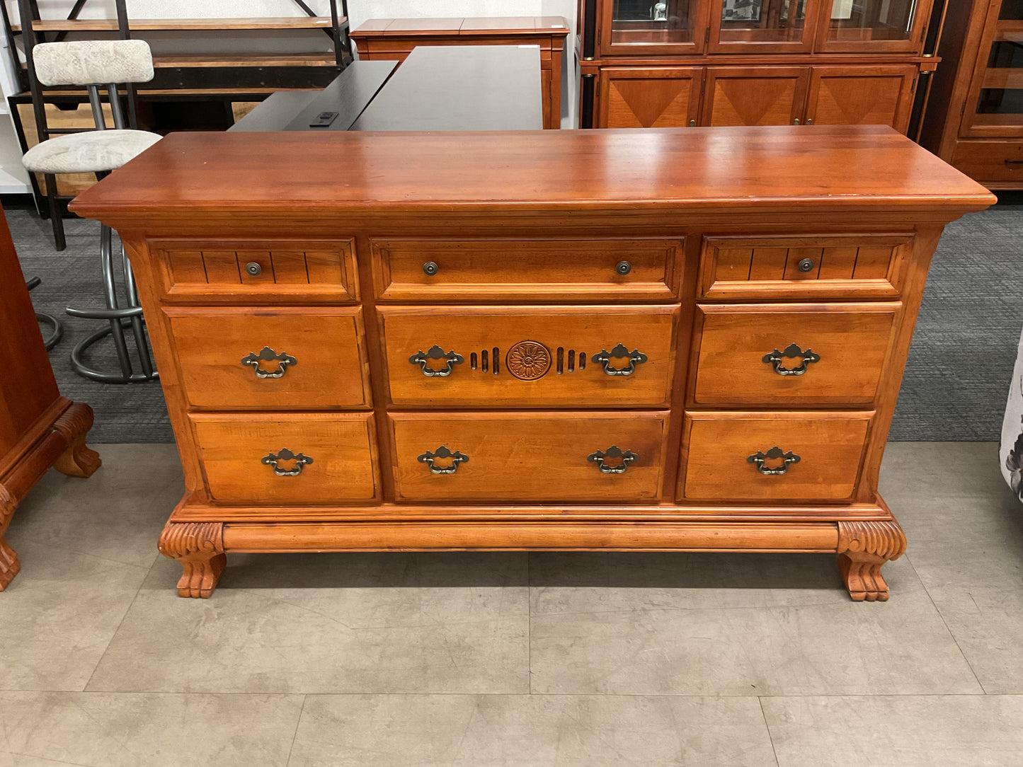 October Dresser