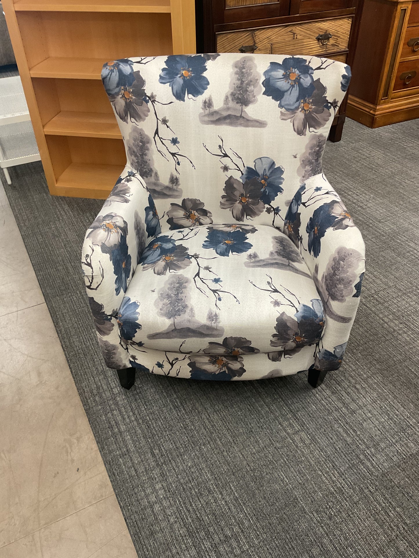 Shadow Chair