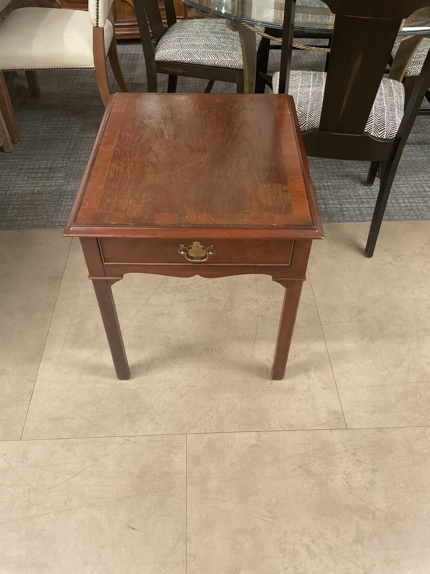 Skinny Legs End Table