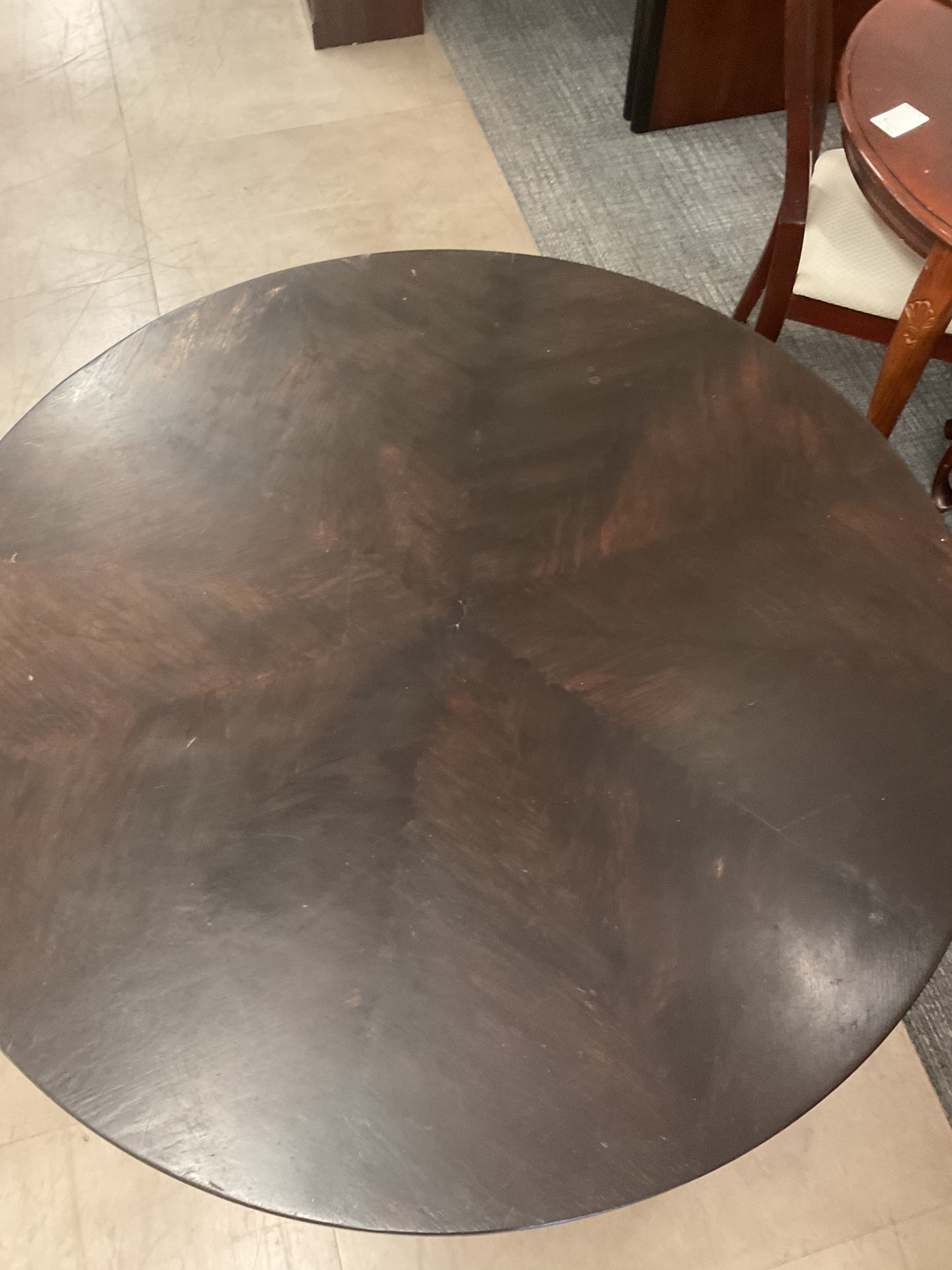 Round Bound Dining Table
