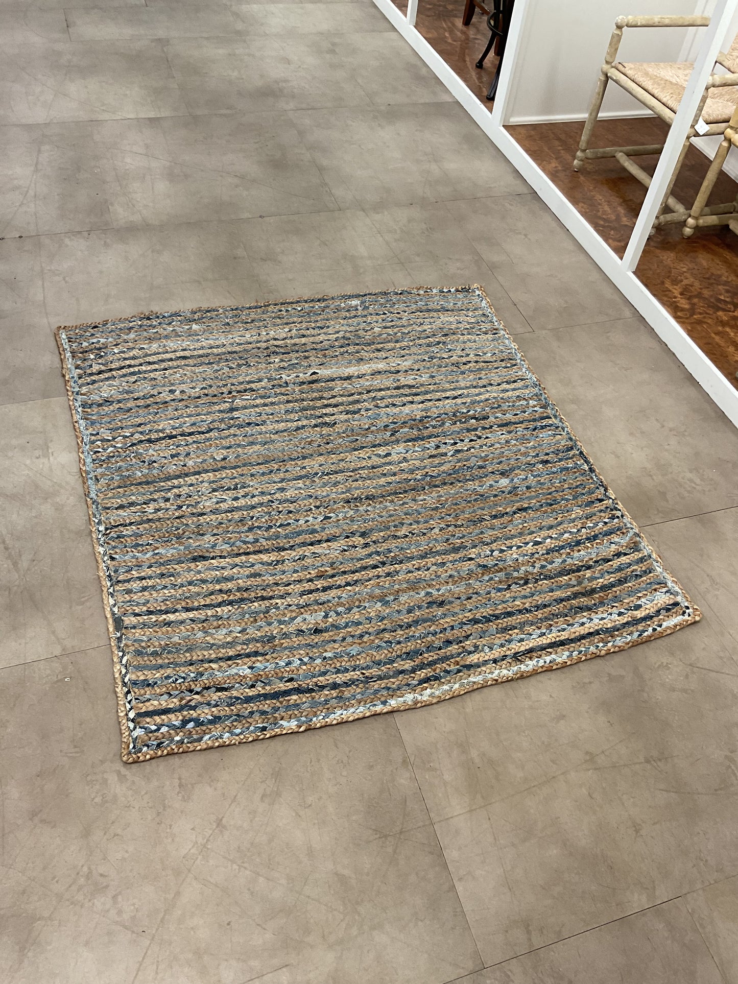 Square Jute Rug (R153)