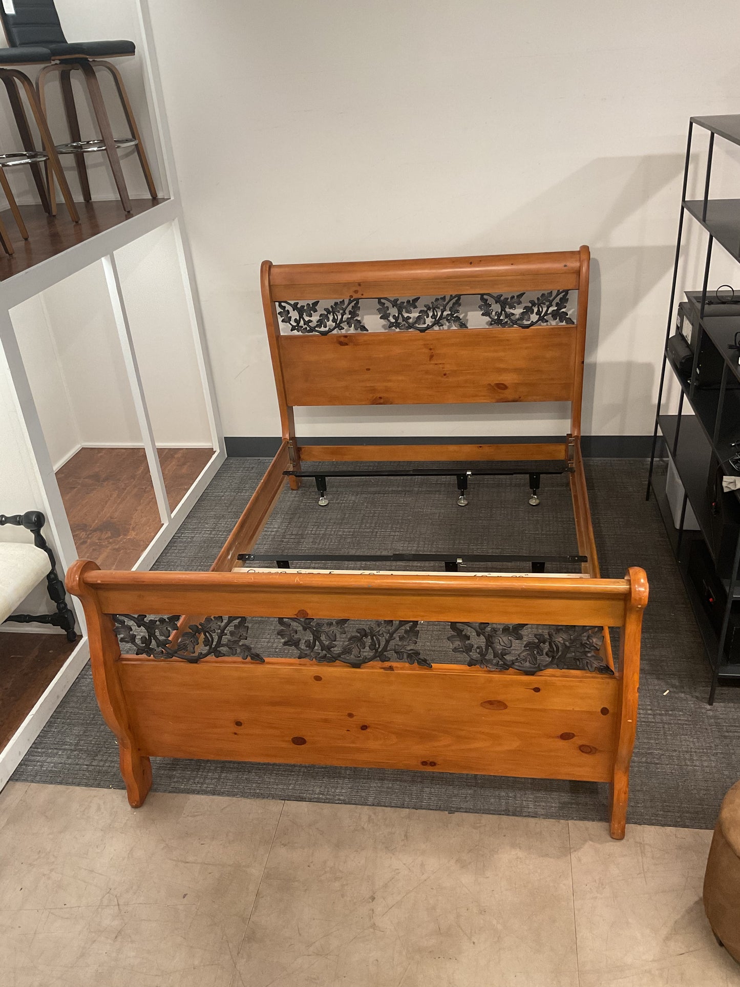 Fall Asleep Queen Bed (B124)