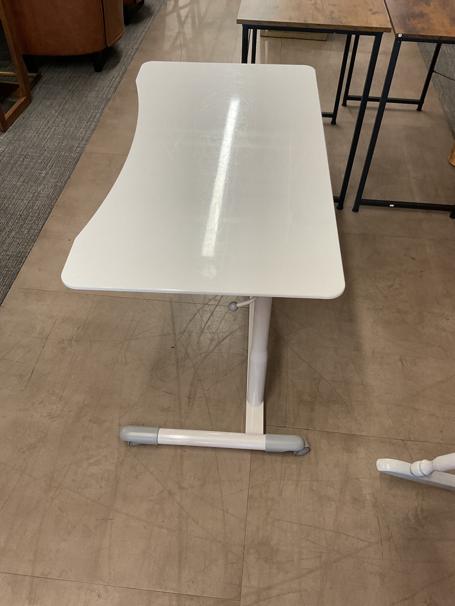 Rollin up with my desk missing