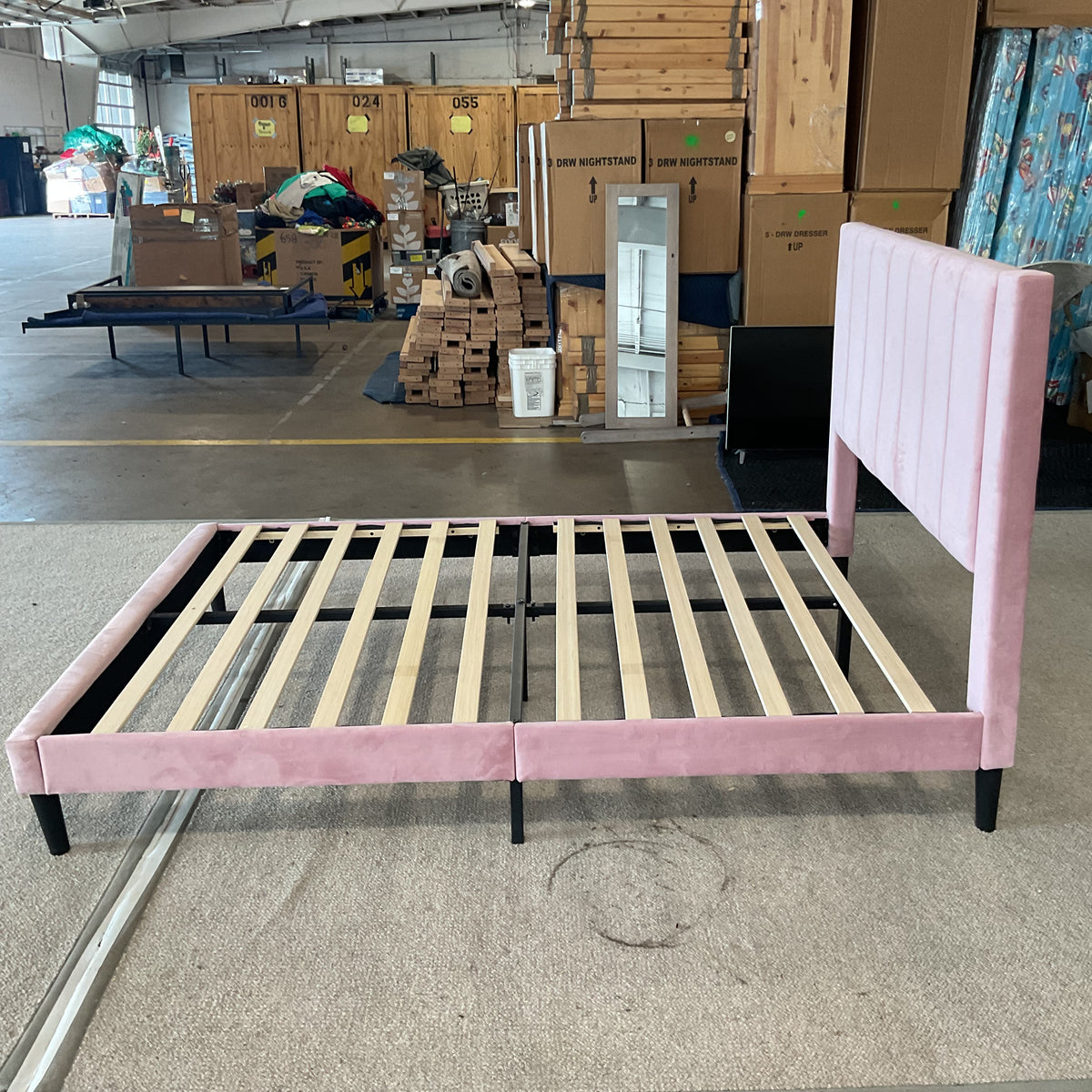 Wednesdays We Wear Pink Full Bed (B104) *WH