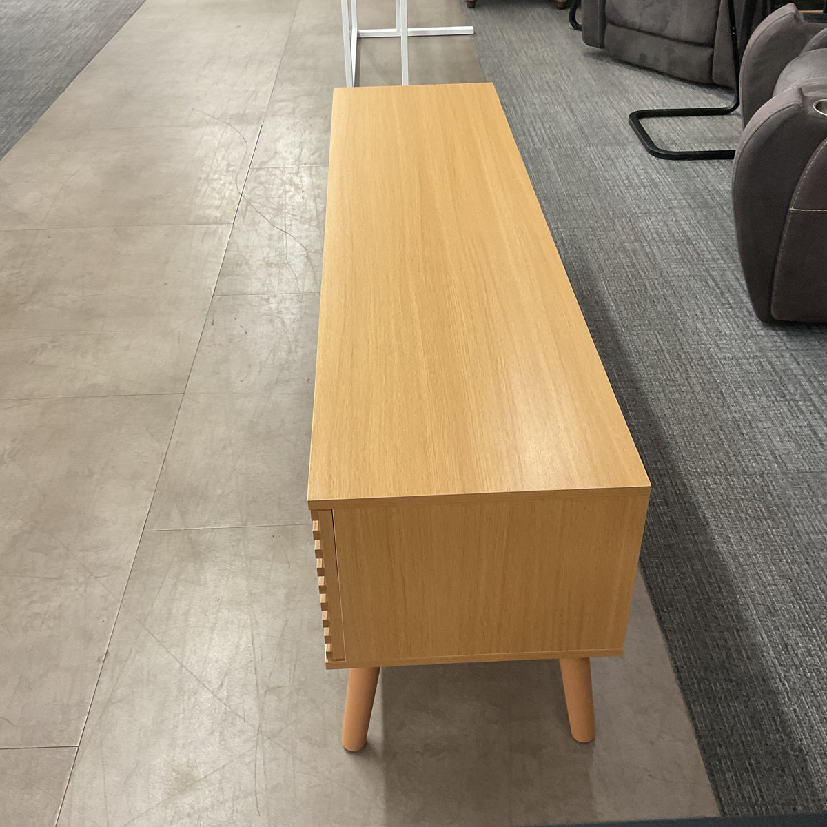Skeleton Slat Media Center