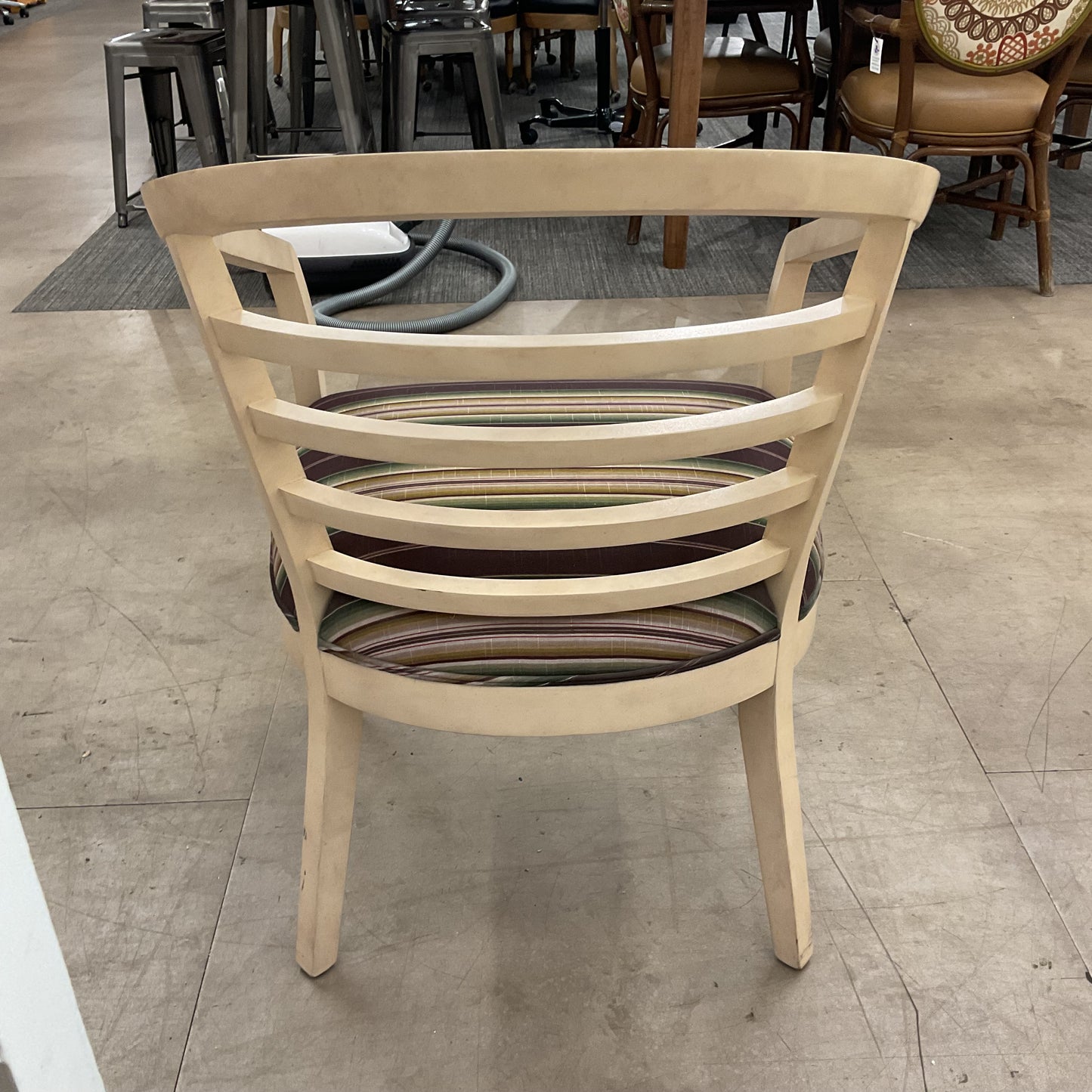 Horizon Barrel Chair