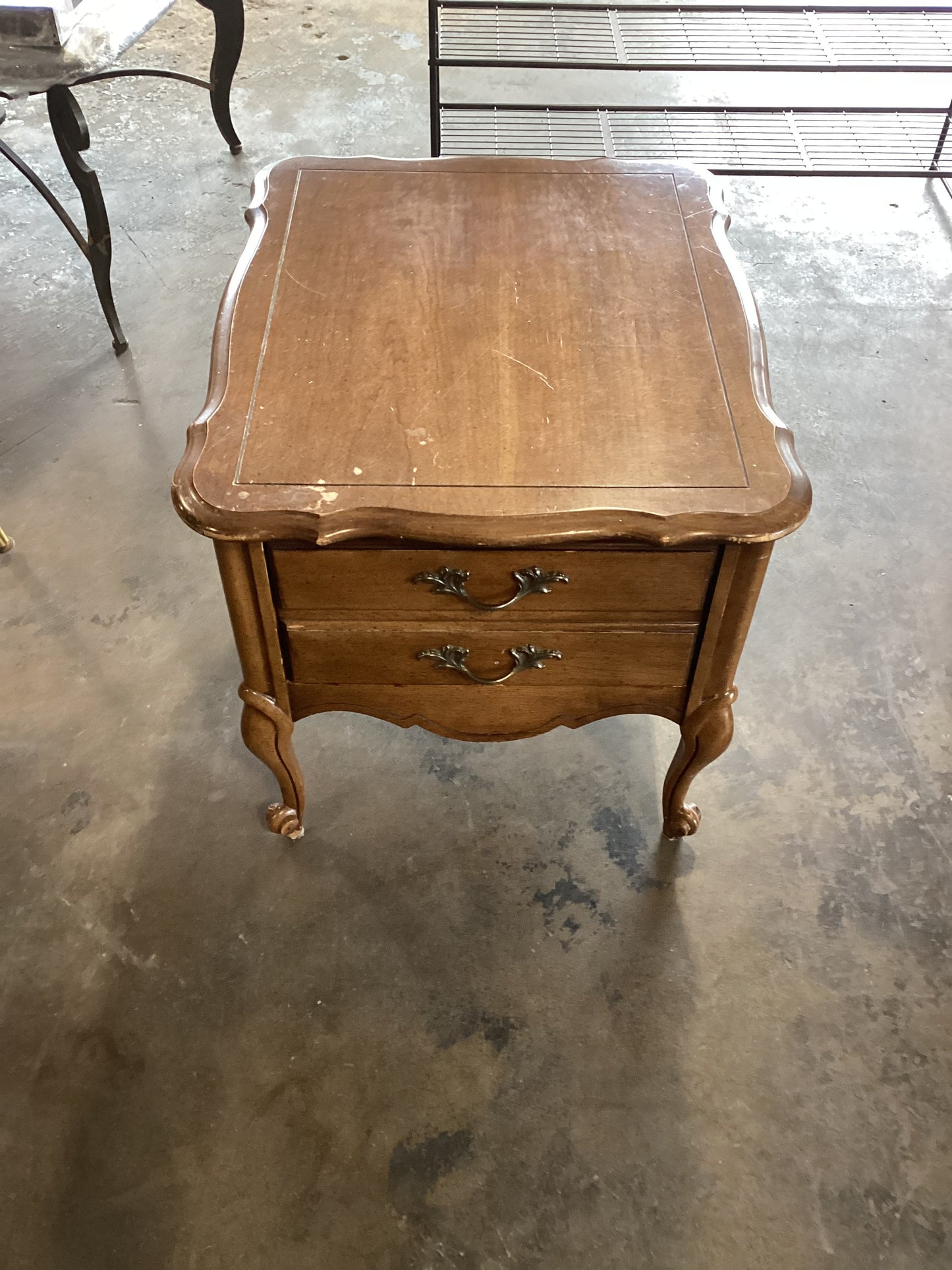 Elegant nightstand *WH*