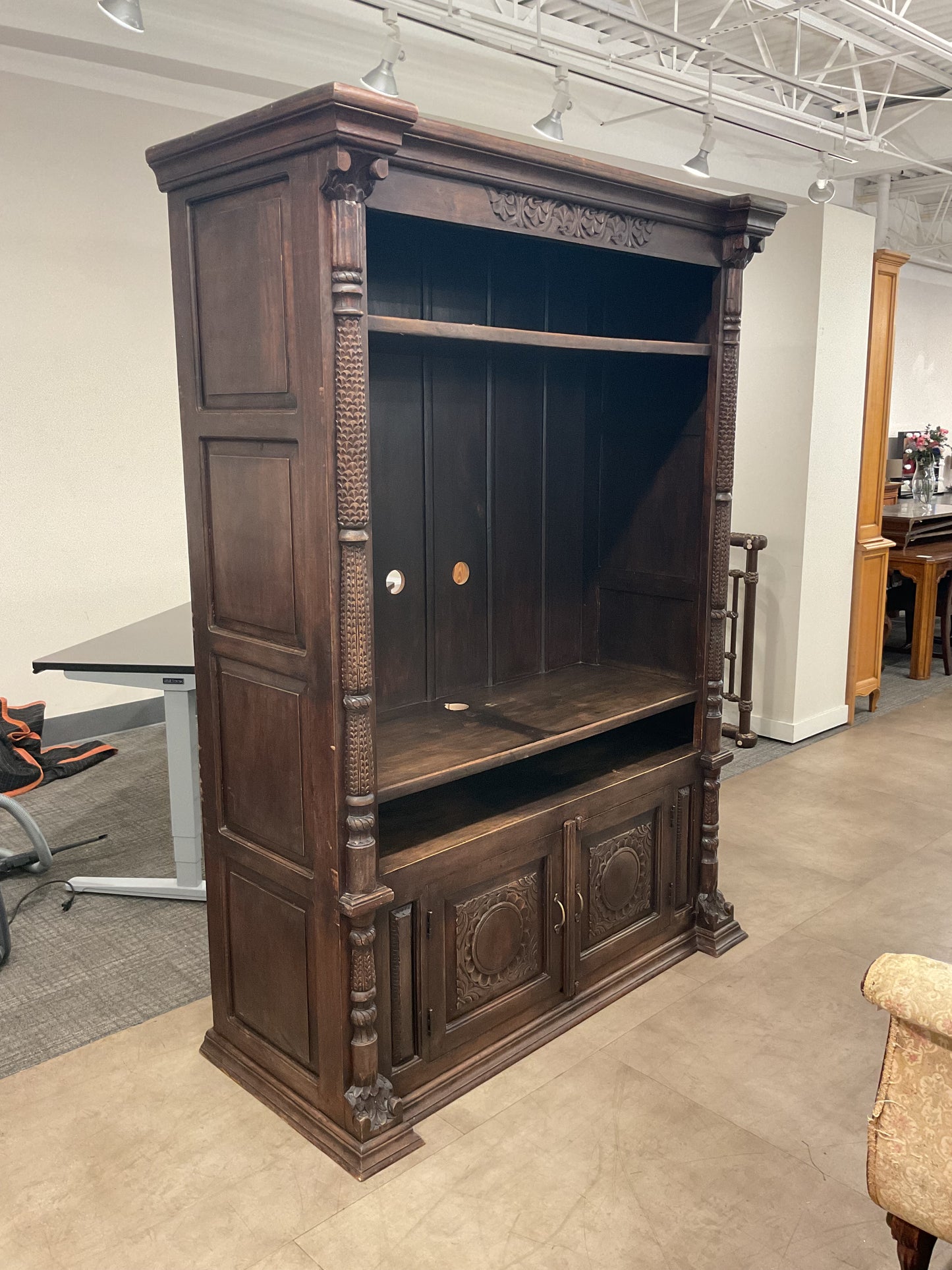 Bougie carved wall unit