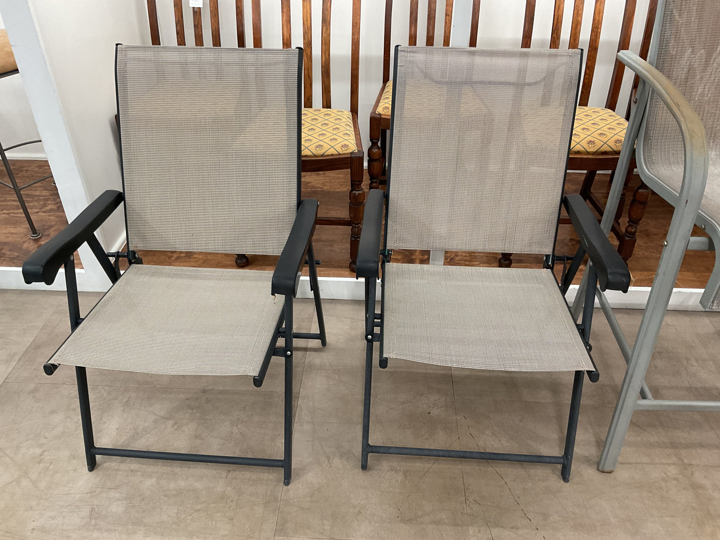 Yaaass Chairs