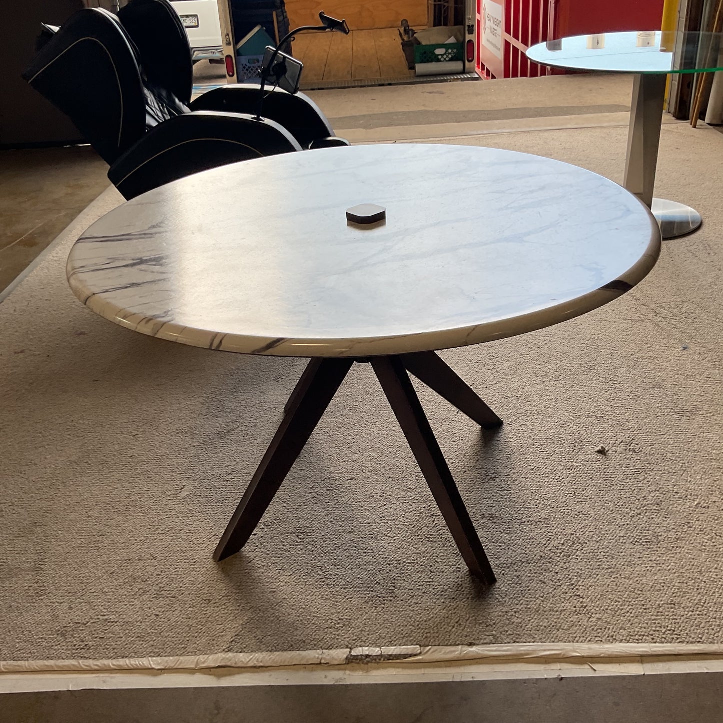 Walnut Base Dinning Table *WH