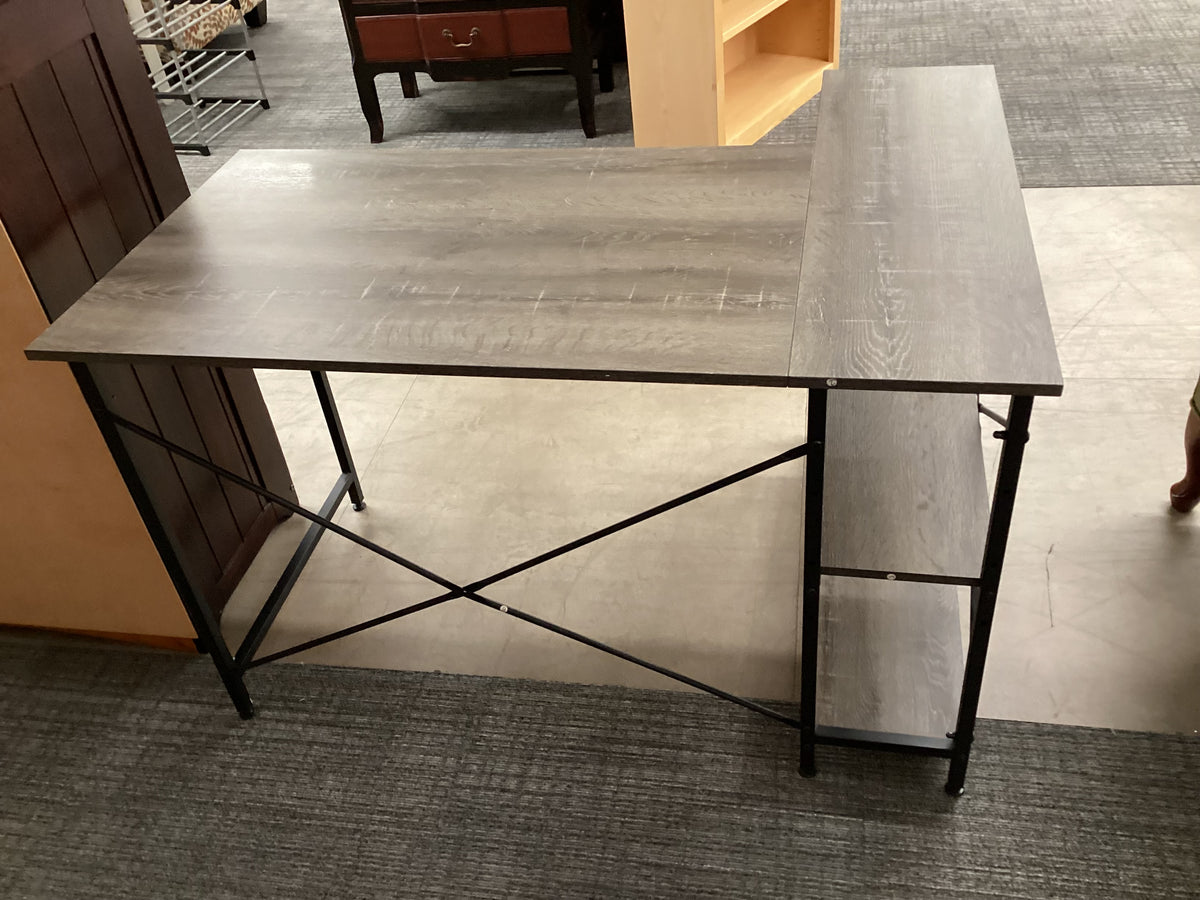 Little L Desk