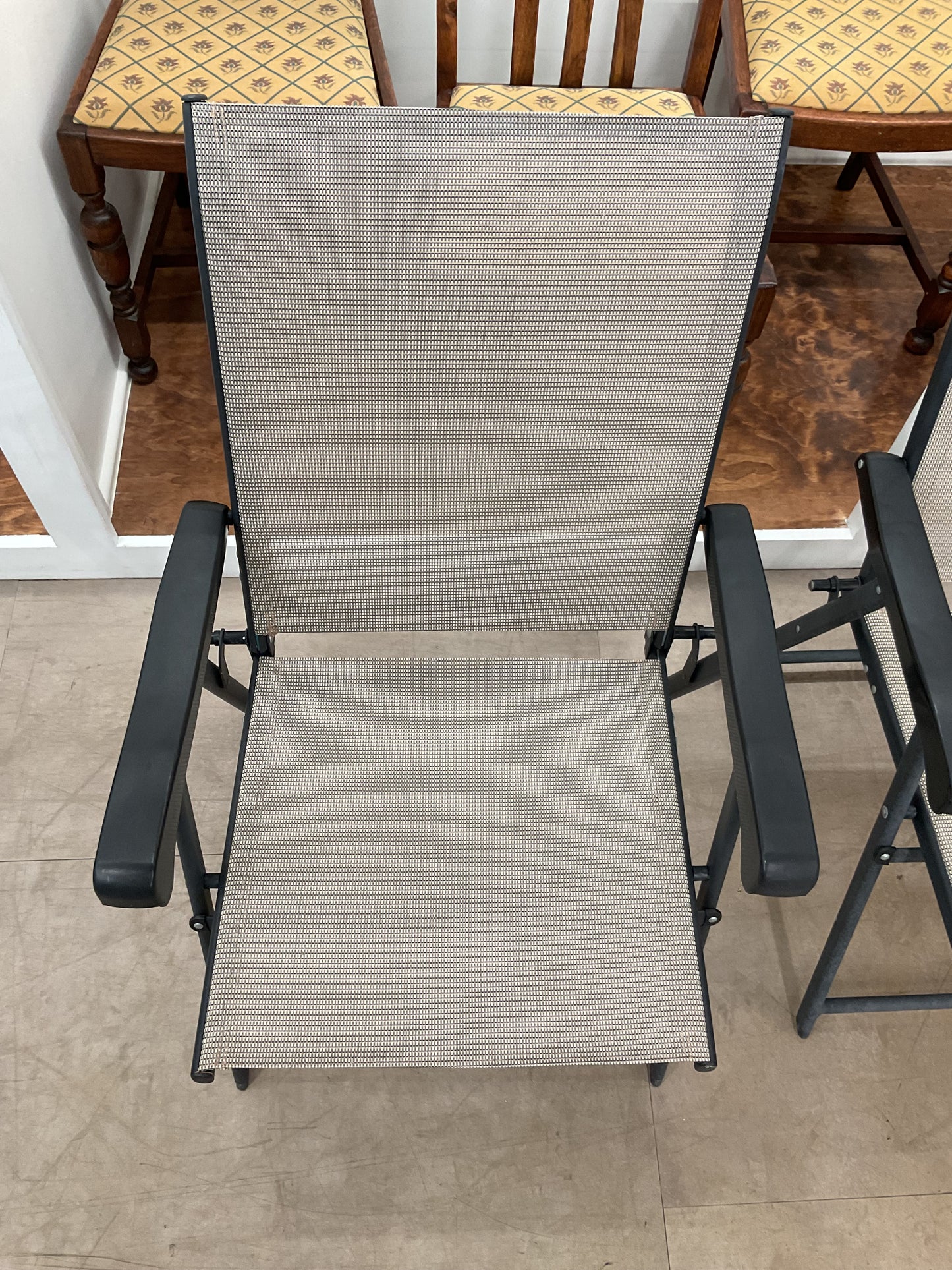 Yaaass Chairs