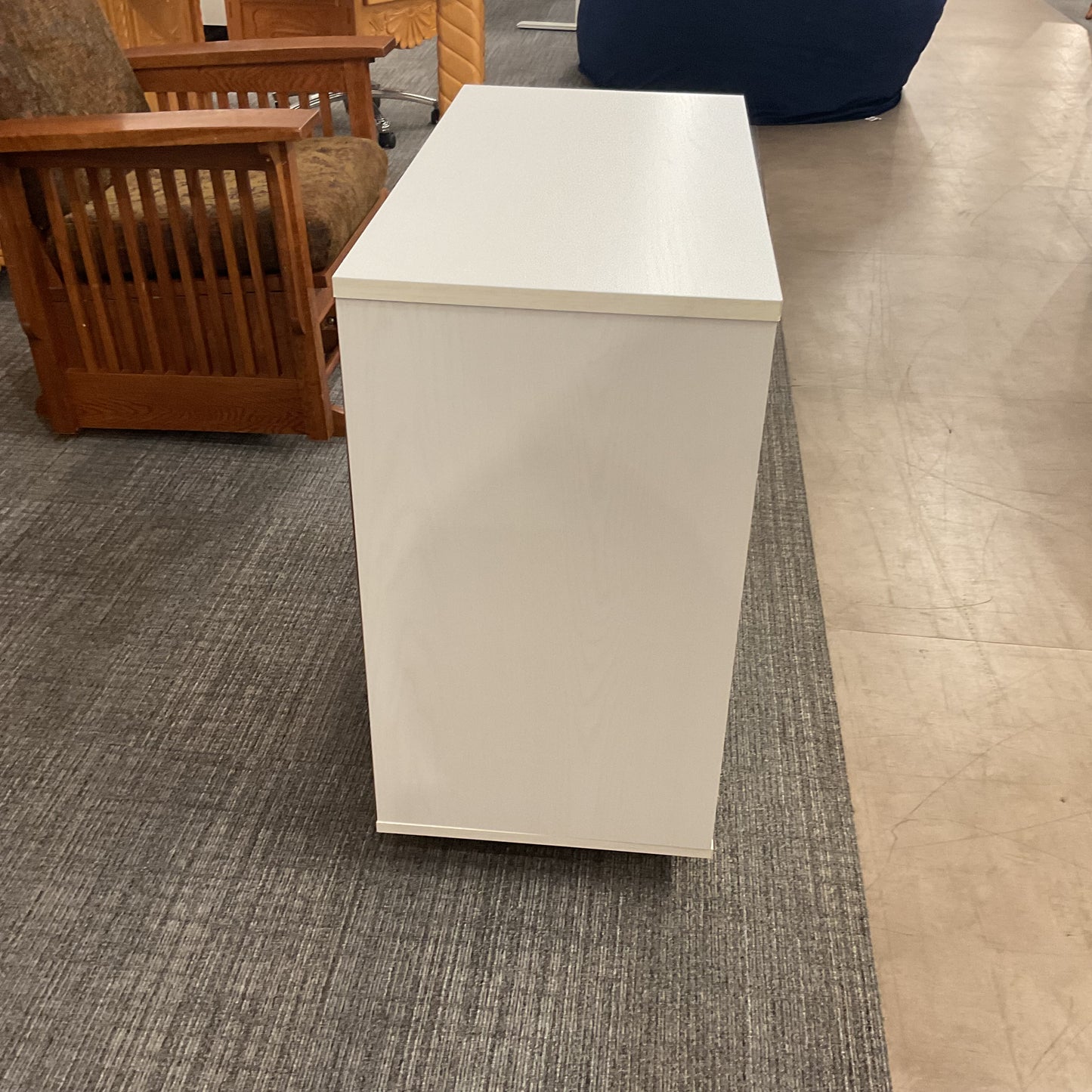 Nova’s 3-Drawer Dresser