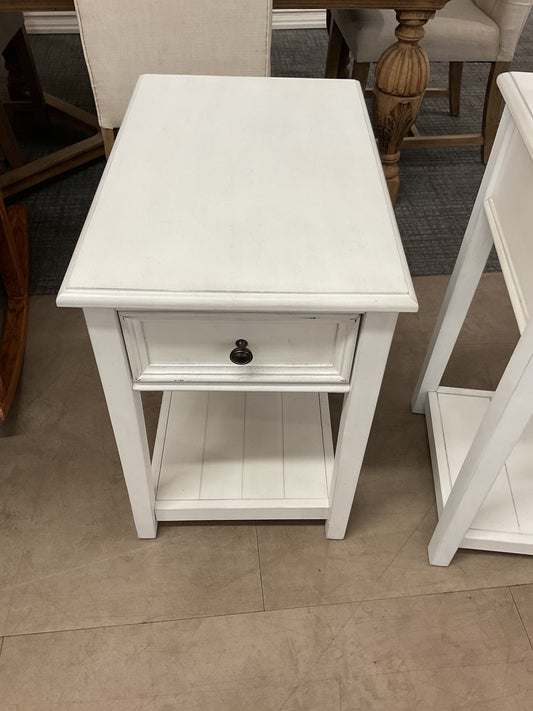 White Wooden End Table with Drawer