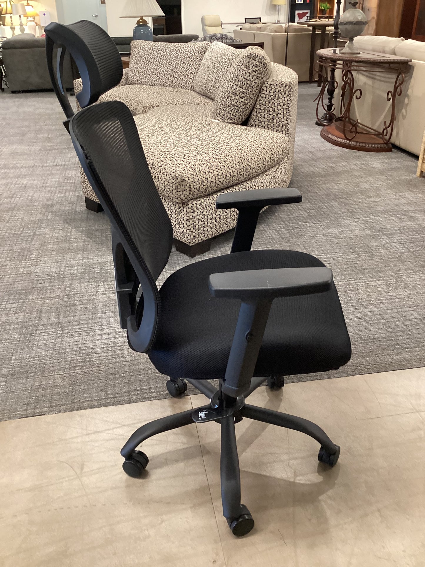 N8’s Office Chair