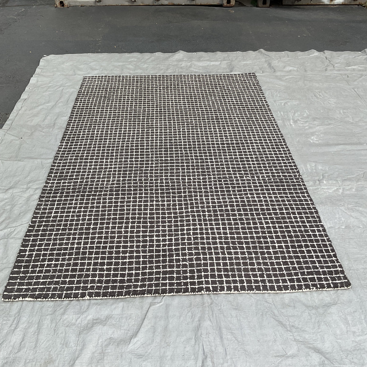 Graphic Grid Rug (R095)