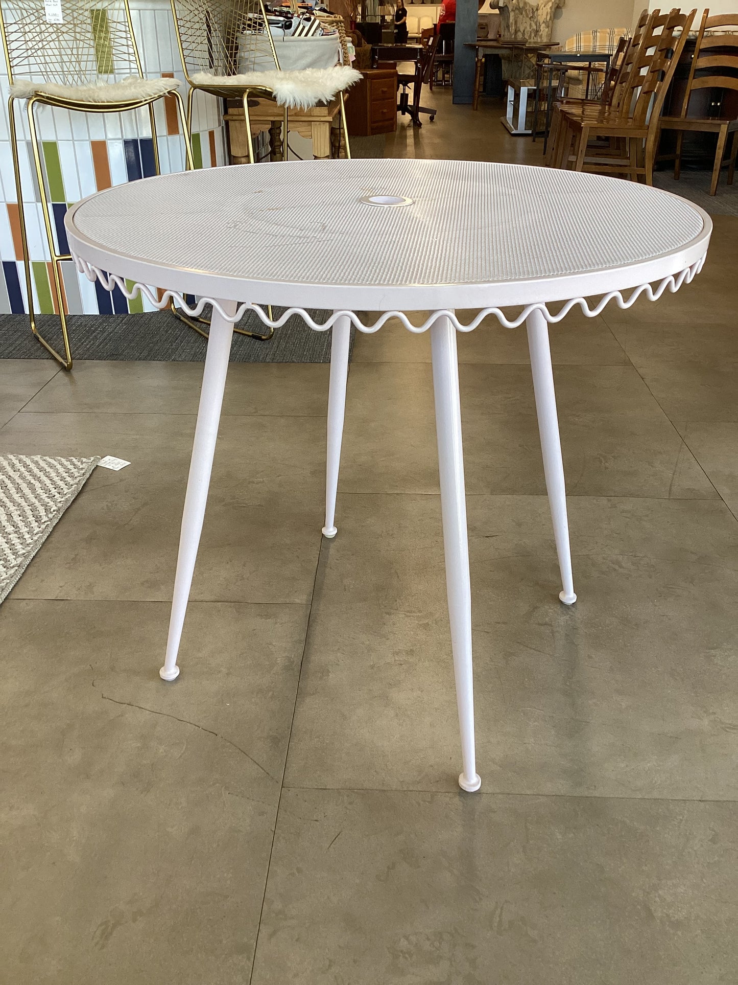 Pretty In Pink Outdoor Table