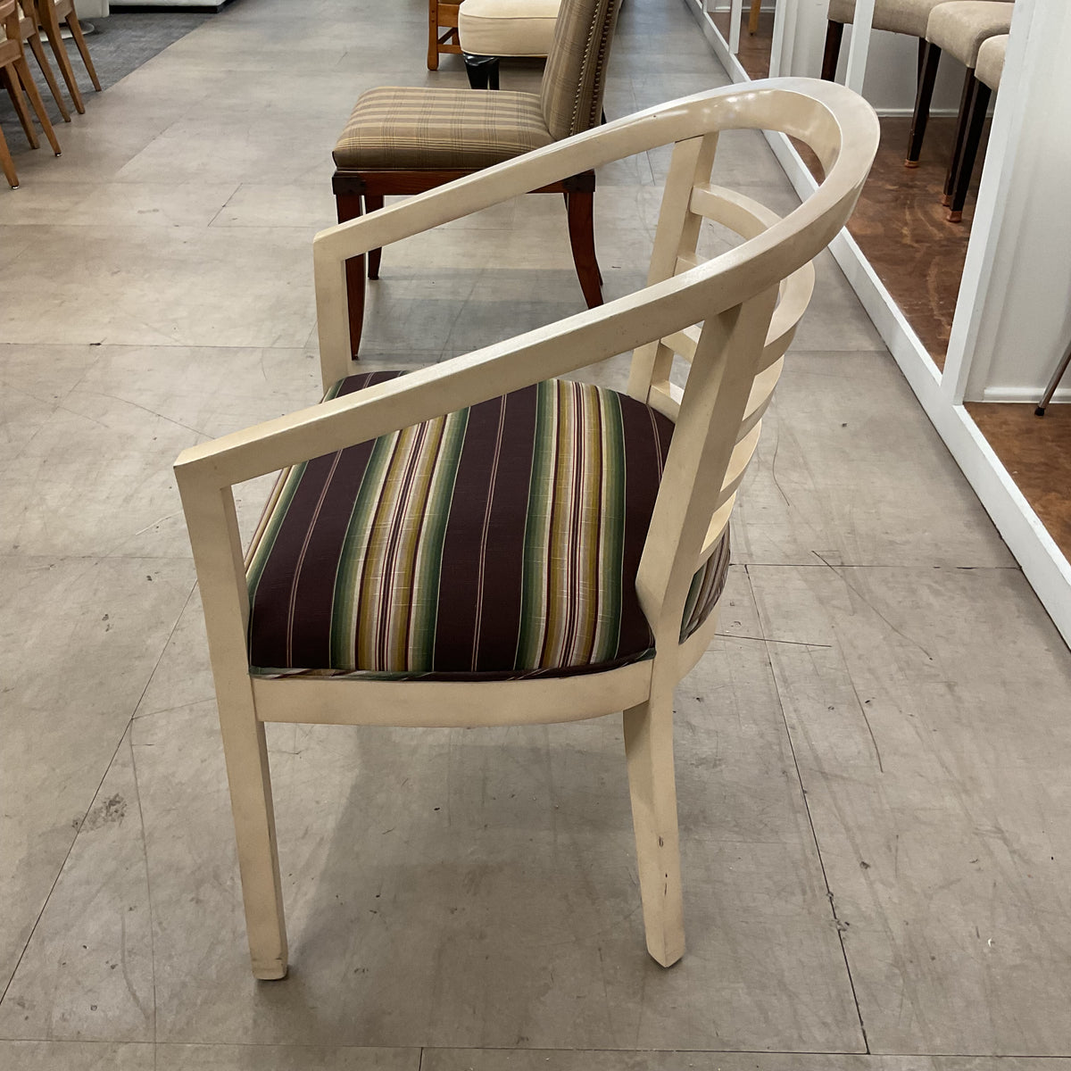 Horizon Barrel Chair