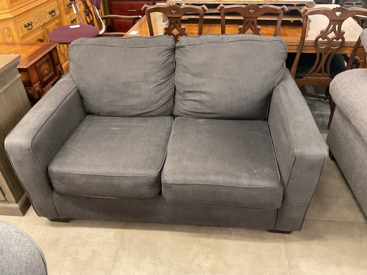 Sink in loveseat