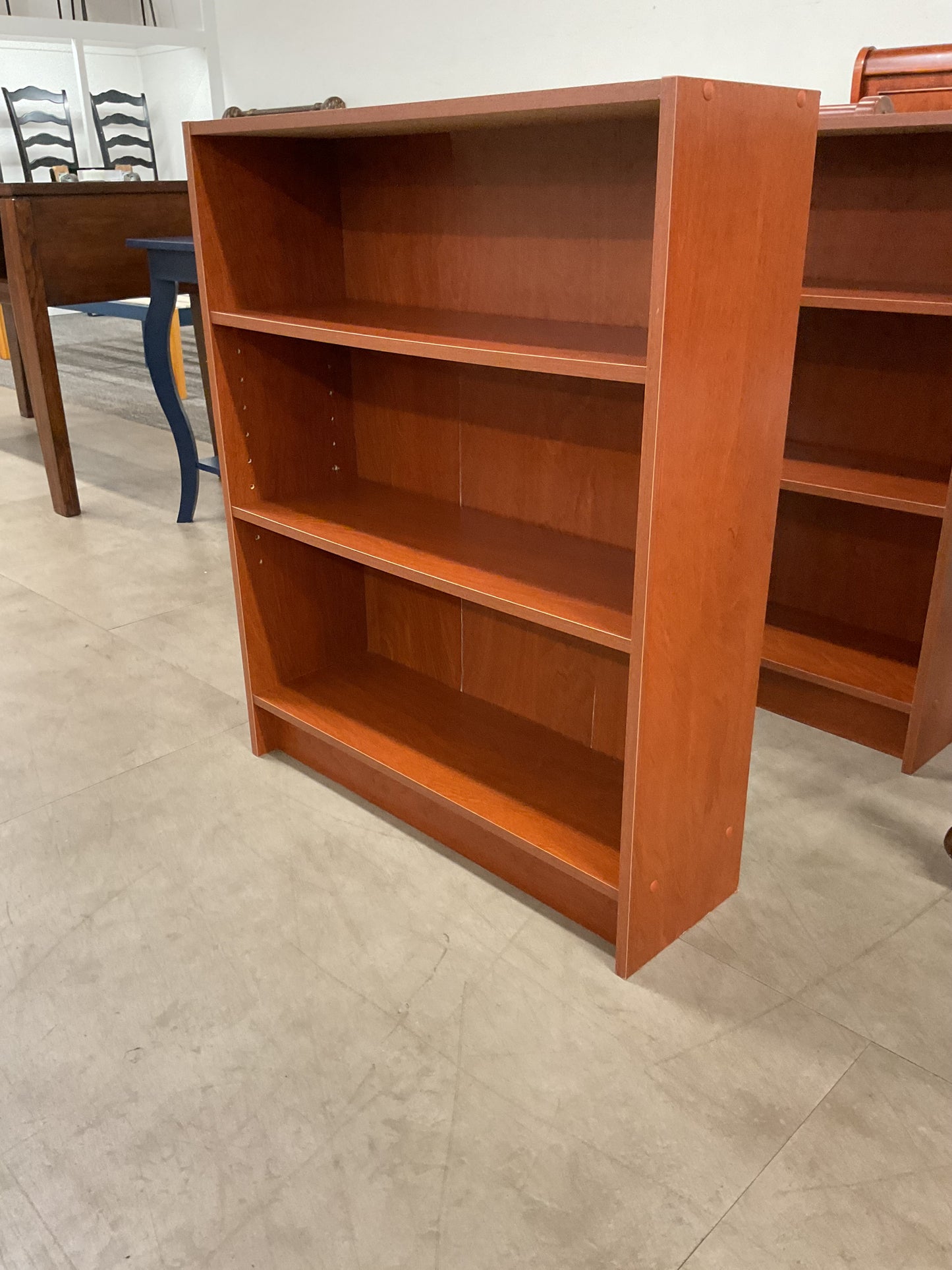 Hazelnut shelf
