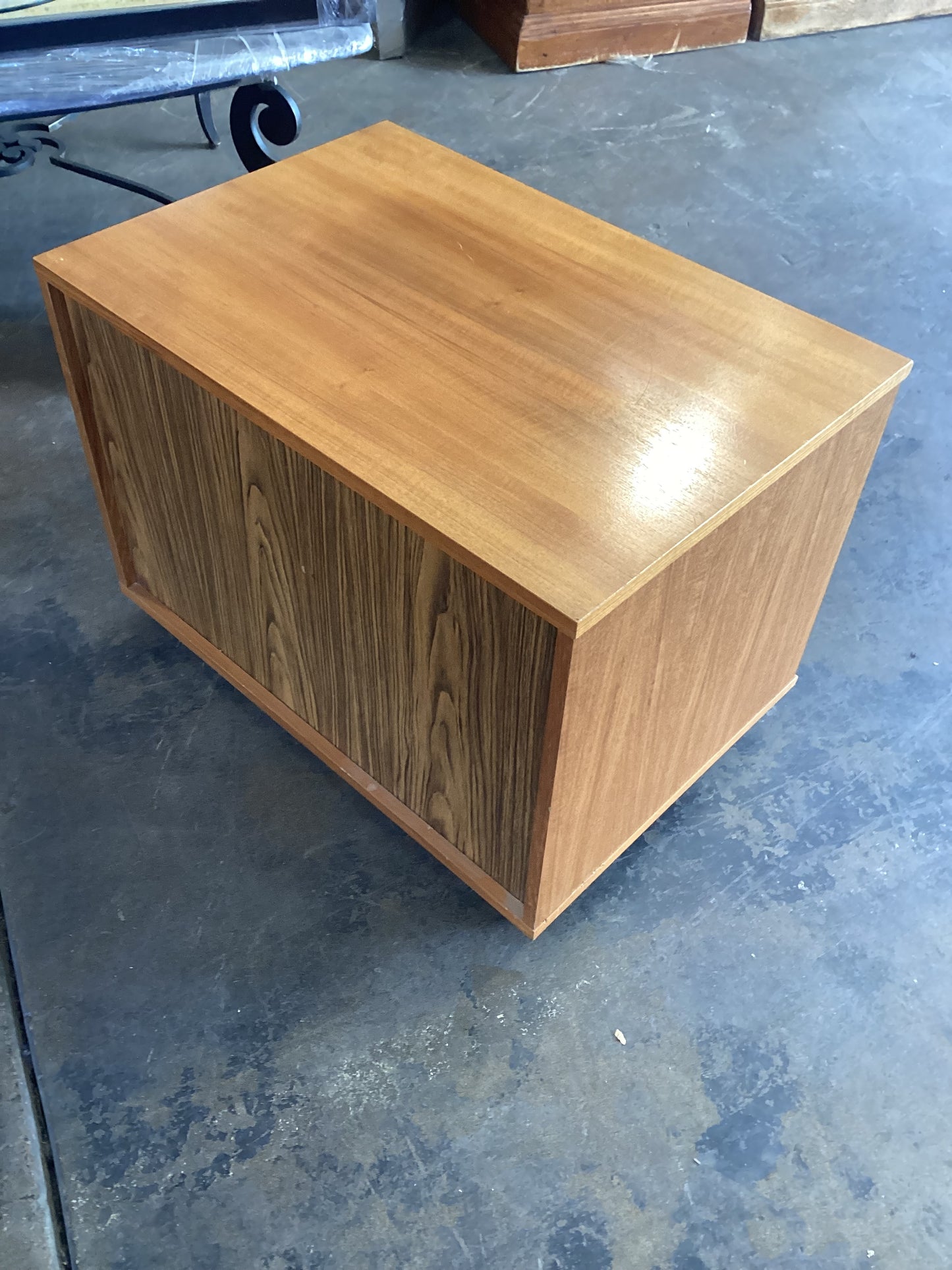 Rollie pollie Ollie tv stand *WH*